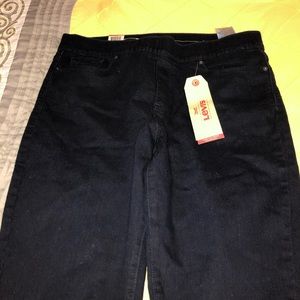 Stretch Levi’s Skinny Jeans